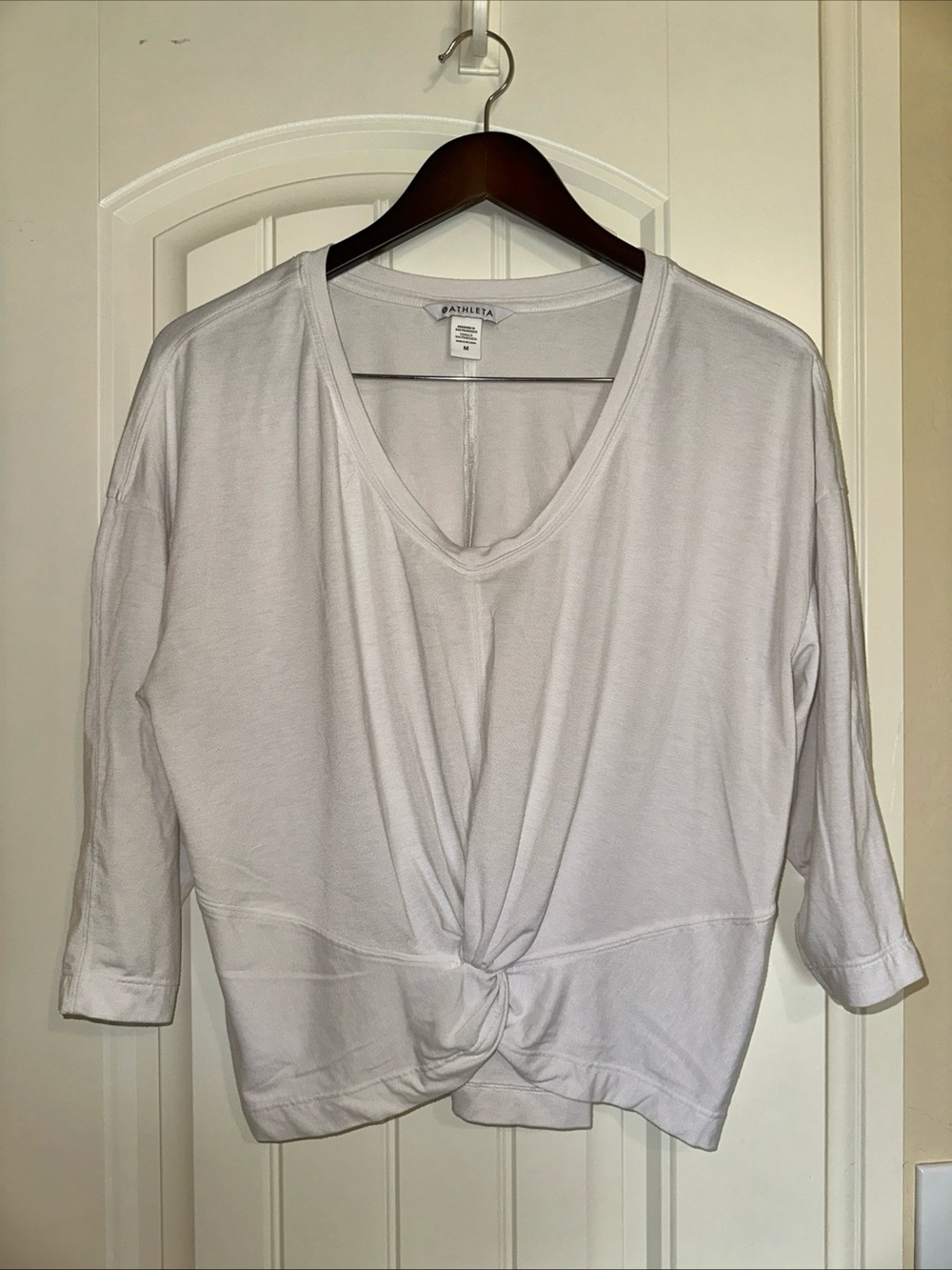 Athleta Embody Twist Front Lightweight Top M